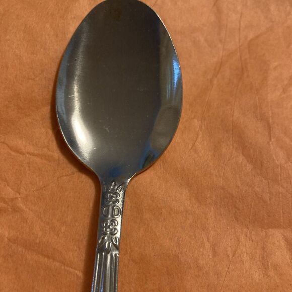 Gibson By Treasure Stainless Oval Soup Spoon China 6 7/8 Inches - Picture 3 of 7